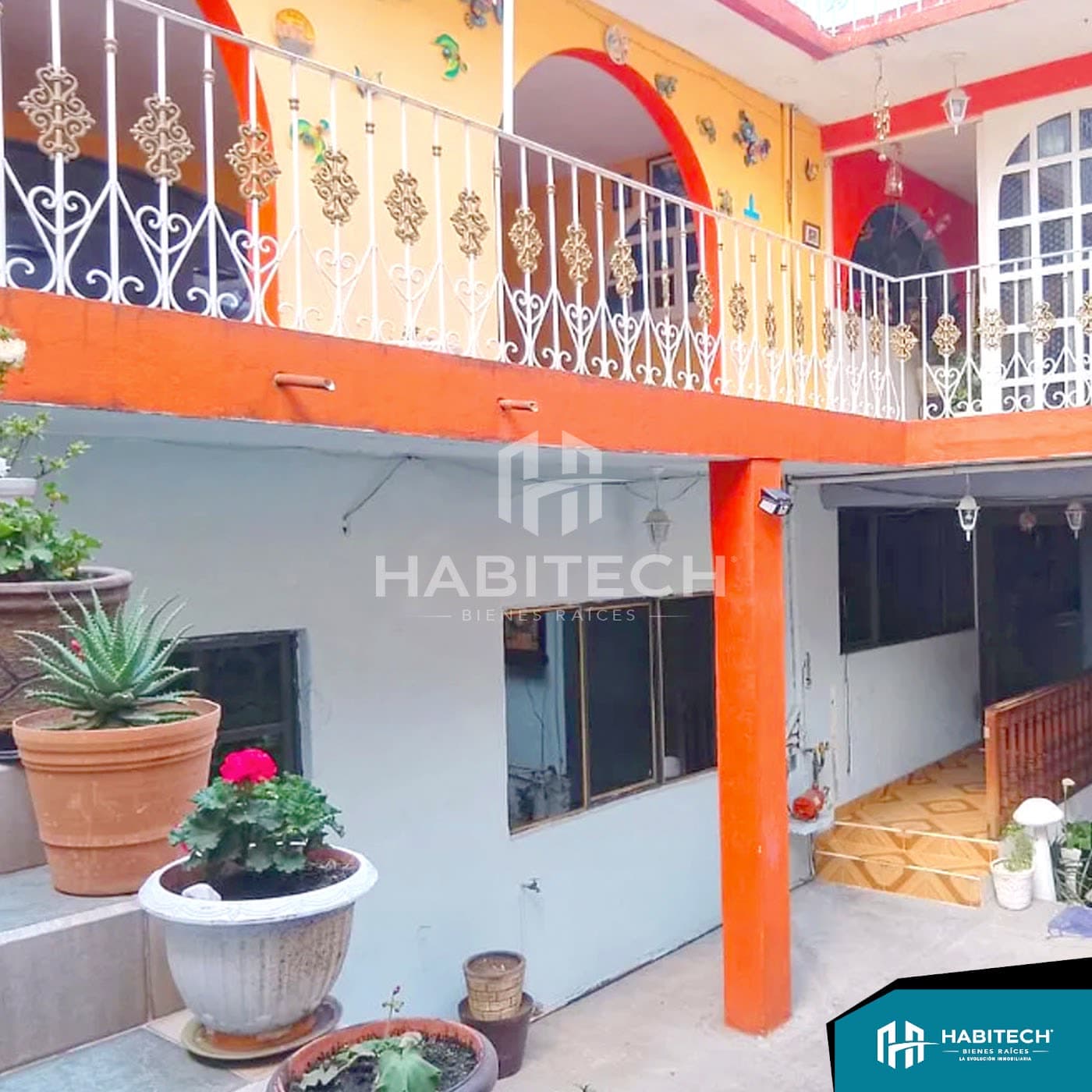 Casa con 3 viviendas independientes en Miguel Hidalgo