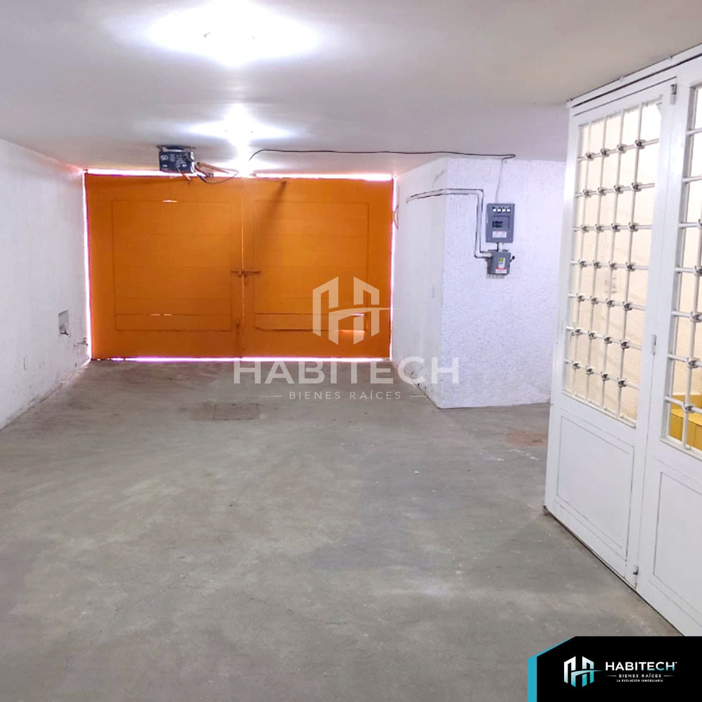 Casa de 3 niveles con jardín y roof garden en Chimilli 19