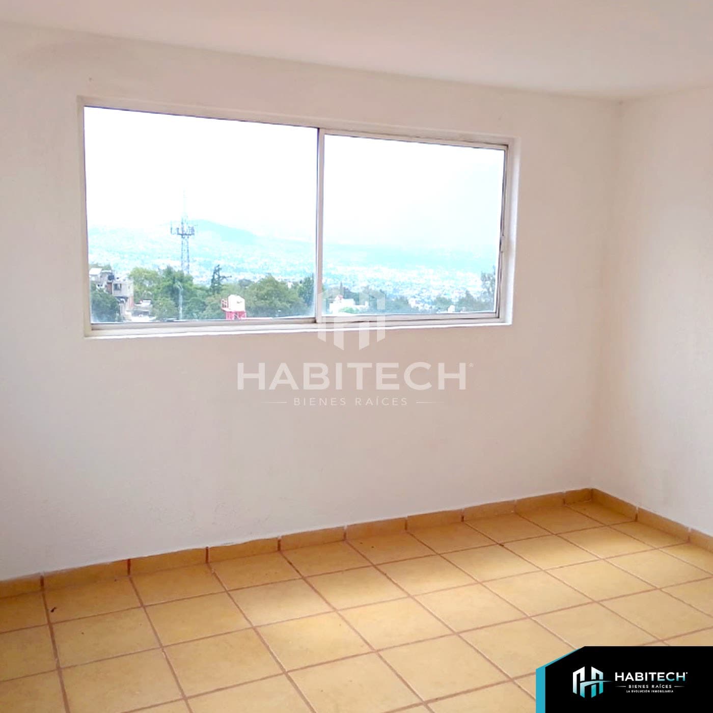 Casa de 3 niveles con jardín y roof garden en Chimilli 7